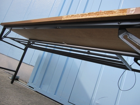 特価！　折り畳みテーブル　1800ｘ450ｘ700　木目チーク　天板サイド割れあり