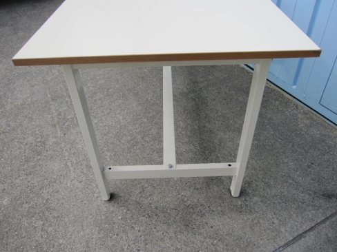 作業台　サカエ　1500ｘ750ｘ720