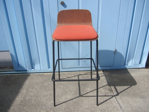 特価！　カウンターチェア　ハイチェア　オレンジ　イトーキ製　KLL-123C-TTD4