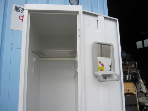 １人用ロッカー　ホワイト　鍵あり　317ｘ515ｘ1790　コクヨ製LK