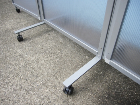 ３連パーテーション　半透明　1810ｘ1800