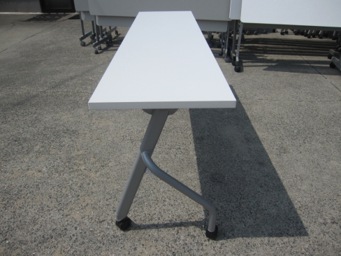 会議用テーブル　ホワイト　1800ｘ450ｘ700　スタックテーブル