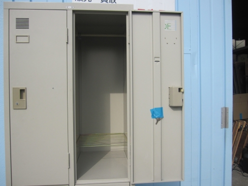 ２列２段4人用ロッカー　鍵あり　ニューグレー　607ｘ515ｘ1790