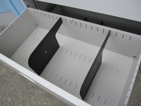 ３段ラテラル　ホワイト　鍵あり　900ｘ450ｘ1100　イトーキ製シンライン