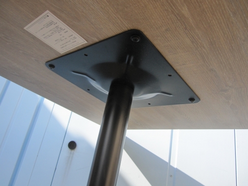 カフェテーブル　750ｘ750ｘ720　木目チーク