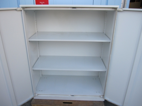 両開き書庫　ホワイト　鍵あり　天板付き　900ｘ450ｘ1120　ウチダ製