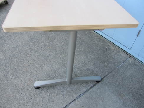 会議テーブル　T字脚　1200ｘ750ｘ700　木目チーク