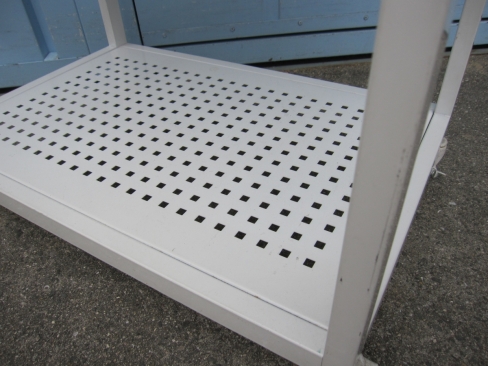 キャスター付きワゴン　ホワイト　600ｘ440ｘ720