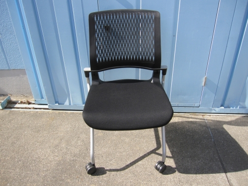 会議用チェア　ブラック　コクヨ製オルディナ　CKH-690E6