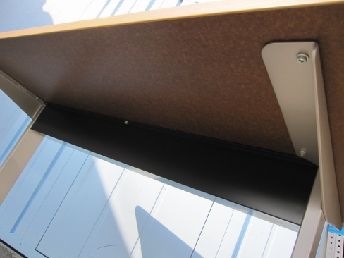 会議テーブル　1200ｘ750ｘ720　木目チーク　イトーキ製　Ｔ字脚