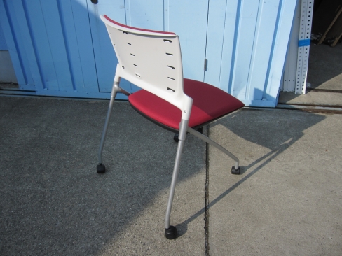 特価！　会議用チェア　レッド　イトーキ製マノスチェア　KLD-320PG-ZWM4