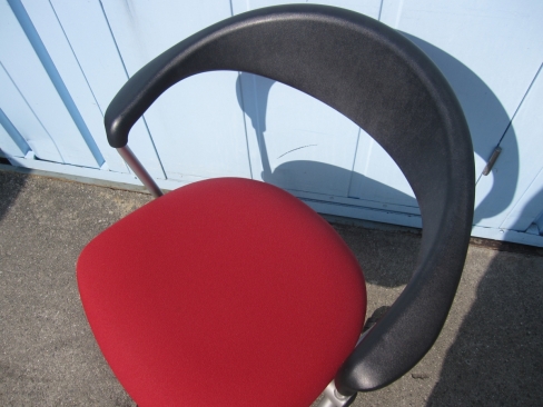 特価！　会議用チェア４台セット　ウチダ製　レッド　ネスティングチェア