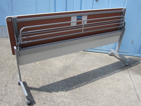 会議用テーブル　幕板付きニューグレー　1800ｘ450ｘ700　スタックテーブル