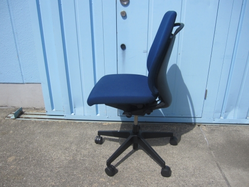 事務イス　ネイビー　イトーキ製フルゴ　KF-430GB-A1B2