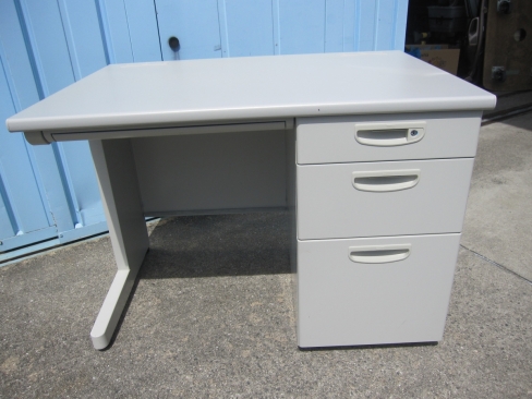 事務机　片袖デスク　鍵あり　1000ｘ700ｘ700　ニューグレー　ナイキ製