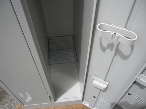 4人用ロッカー　鍵あり　ニューグレー　プラス製　900ｘ515ｘ1790