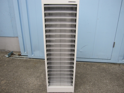 1列18段クリアケース　ホワイト　280ｘ340ｘ880