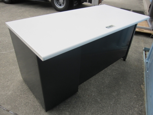 事務机　片袖デスク　鍵あり　ブラック　1400ｘ700ｘ700　プラス製