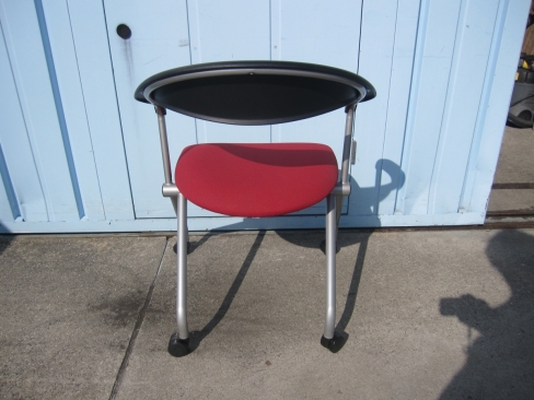 特価！　会議用チェア４台セット　ウチダ製　レッド　ネスティングチェア