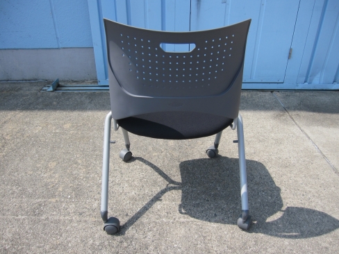 会議用チェア　グレー/ブラック　ライオン製