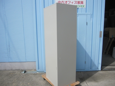 2人用ロッカー　鍵あり　ニューグレー　608ｘ515ｘ1790