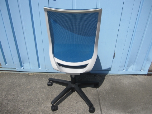 事務イス　コクヨ製ミトラ　ブルー　CRSG2900E1N