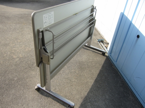 会議テーブル　1500ｘ600ｘ700　スタックテーブル　幕板あり　ニューグレー