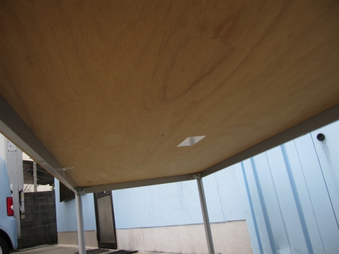 会議テーブル　ニューグレー　1800ｘ900ｘ720　４本脚　