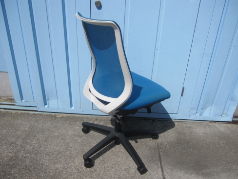 事務イス　コクヨ製ミトラ　ブルー　CRSG2900E1N