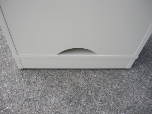 受付カウンター　ホワイト　600ｘ450ｘ1010　天板角傷あり