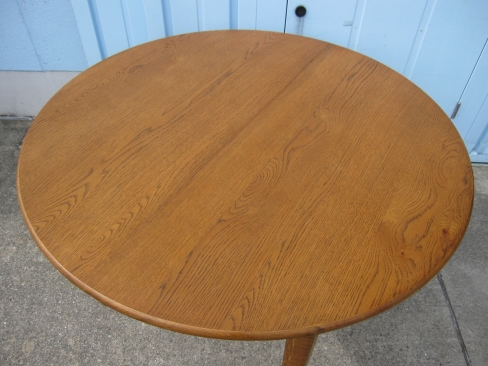 ダイニングテーブル　エクステンションテーブル　1100～1700ｘ1100ｘ720　定価13万円程度