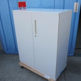 両開き書庫 ウチダ製HSシリーズ ホワイト 鍵あり