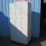 12人用ロッカー 鍵あり ホワイト 900x515x1790 生興製