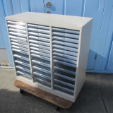 3列浅型8段深型5段クリアケース 880x400x880 コクヨ製 S-A333F1N 天板へこみあり