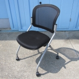 会議用チェア ブラック メッシュ TOKIO製 ネスティングチェア