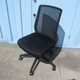 事務イス ブラック メッシュ 肘なし